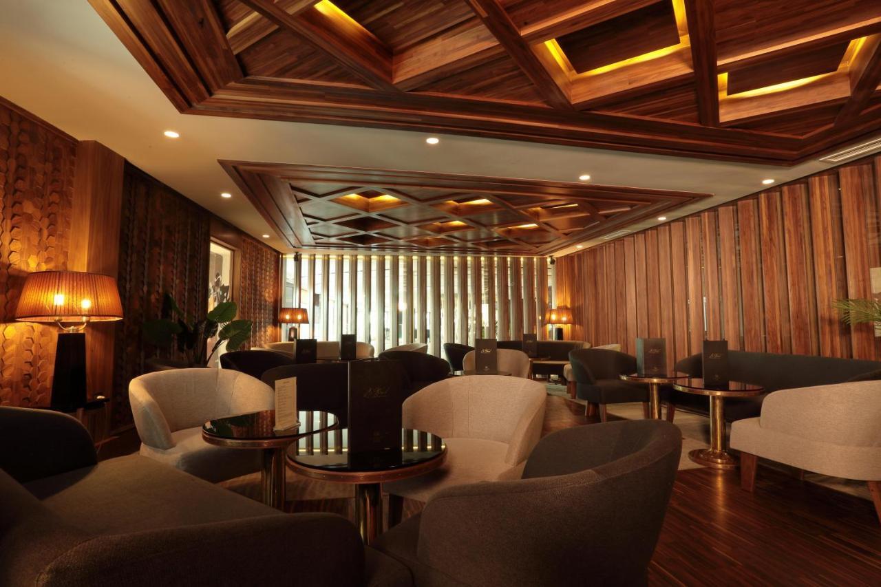 Le Palace D'Anfa Касабланка Экстерьер фото The lounge at the airport
